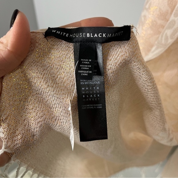 White House Black Market Metallic Scarf Wrap Fringe Detail - Picture 5 of 6